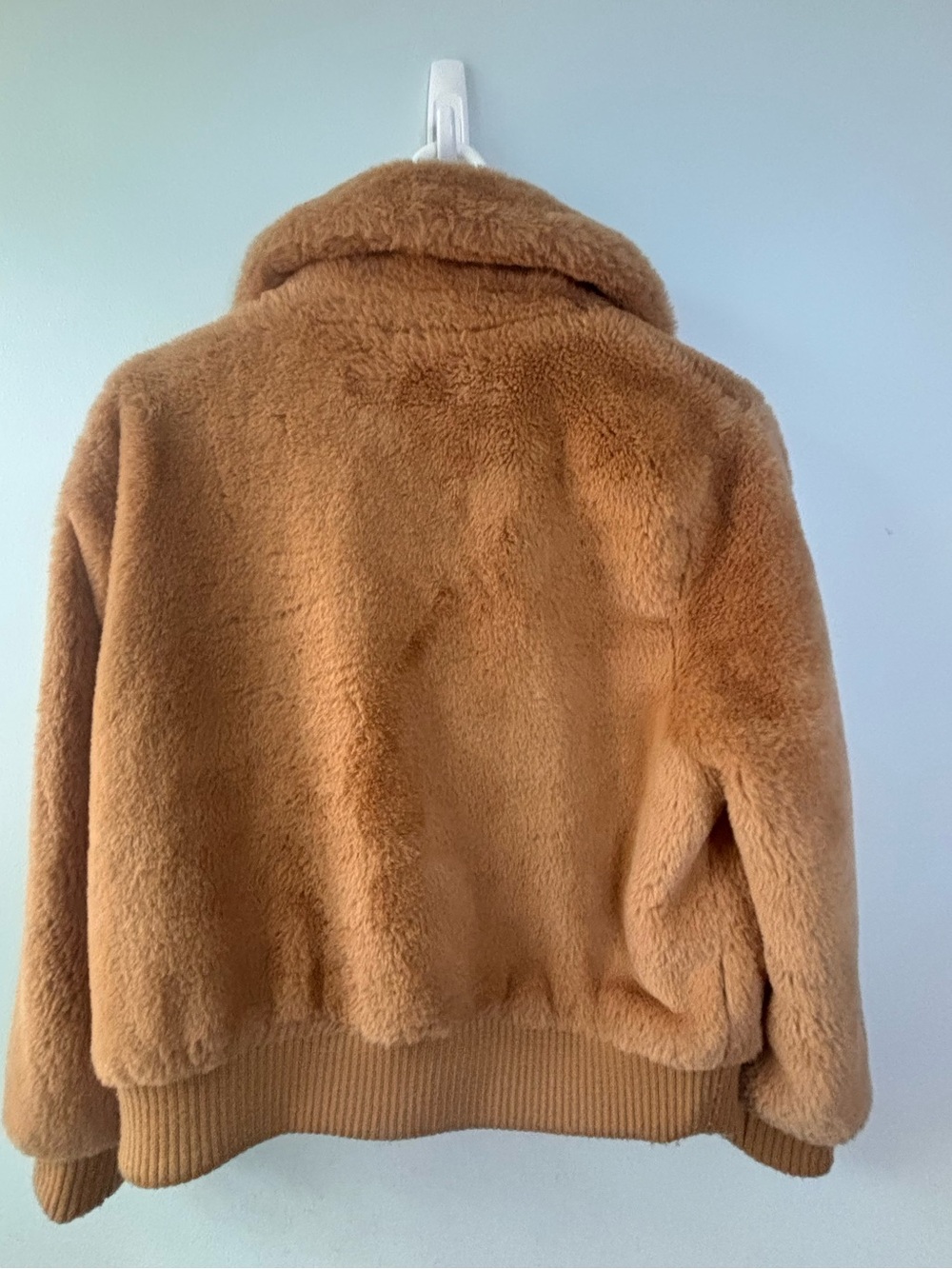 Banana Republic Faux Fur Bomber Jacket Camel SZ Medium petite - Picture 9 of 12
